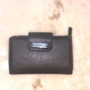 Náutica Wallet black color good condition clear no stains